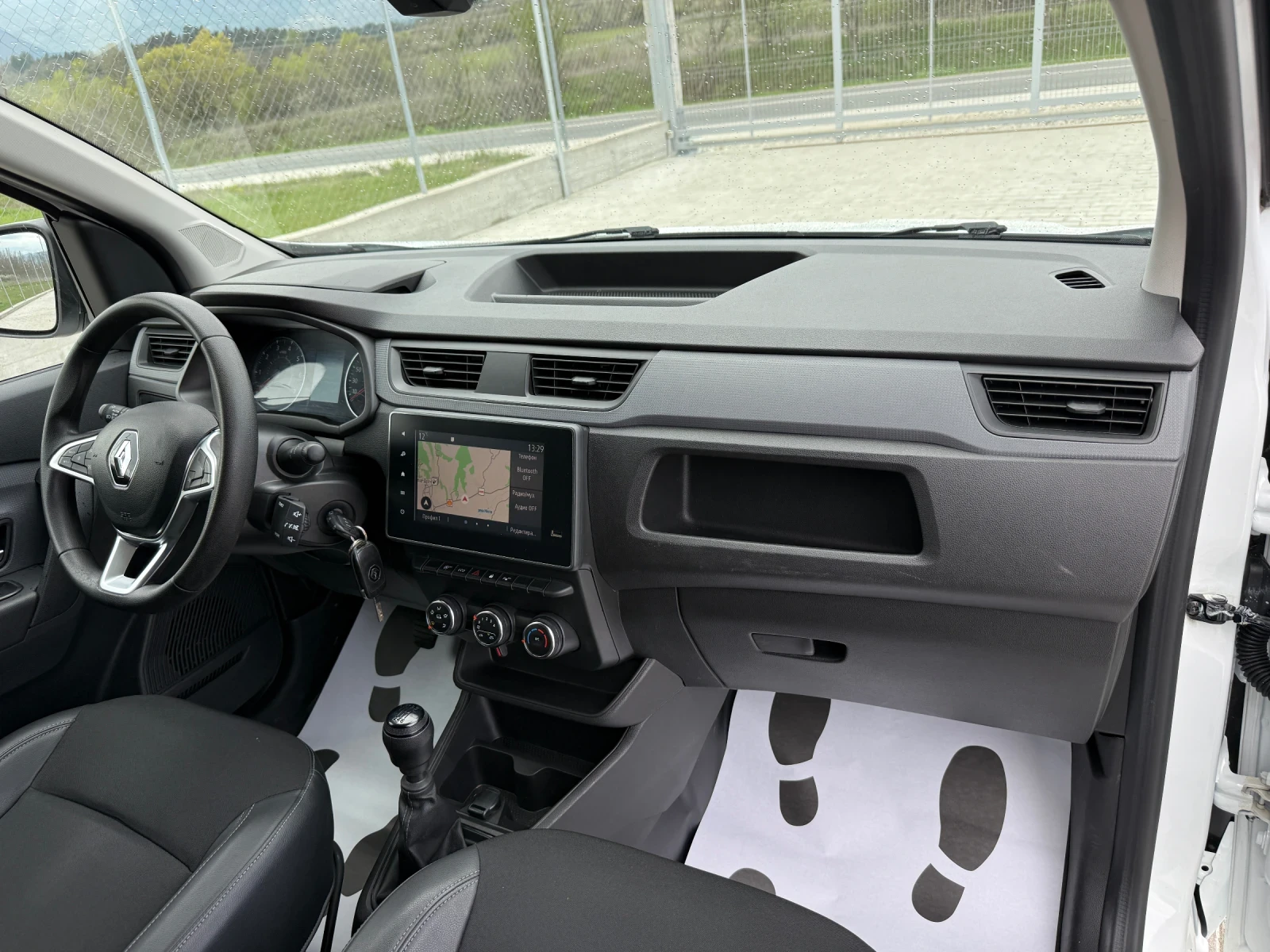 Renault Express 1.5DCI NAVI, снимка 13 - Автомобили и джипове - 54165765