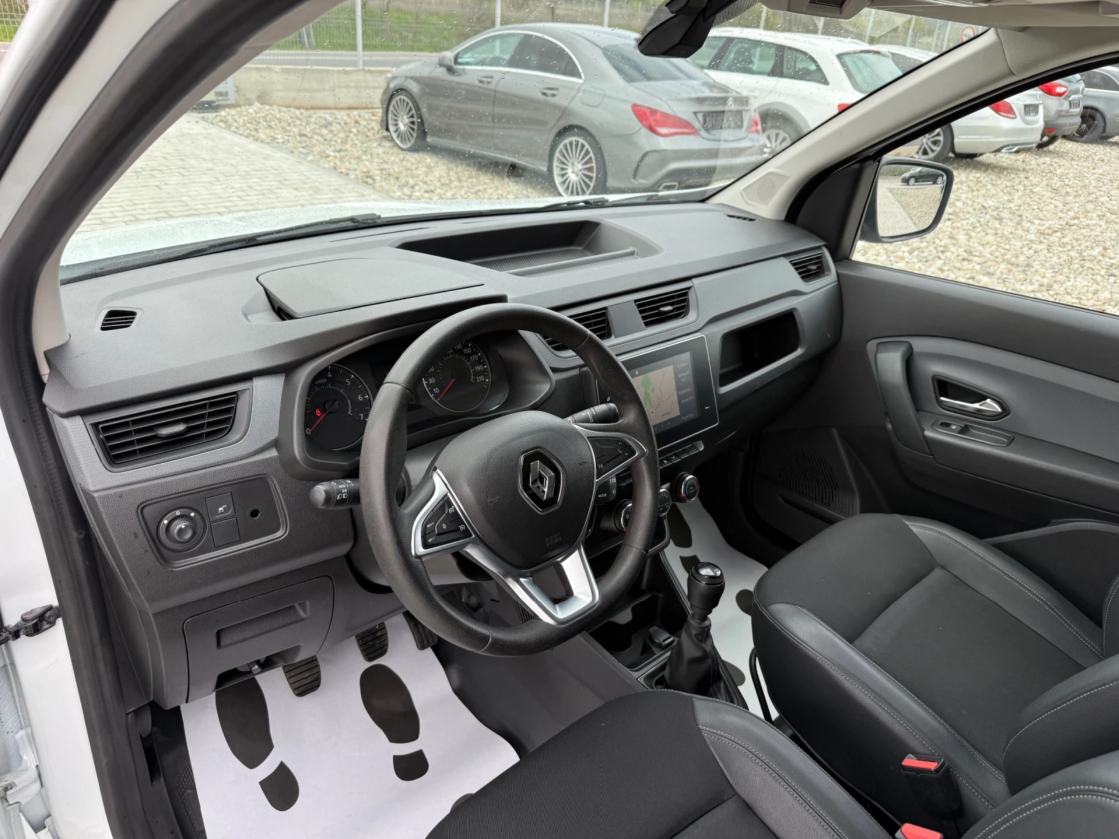 Renault Express 1.5DCI NAVI, снимка 10 - Автомобили и джипове - 54165765