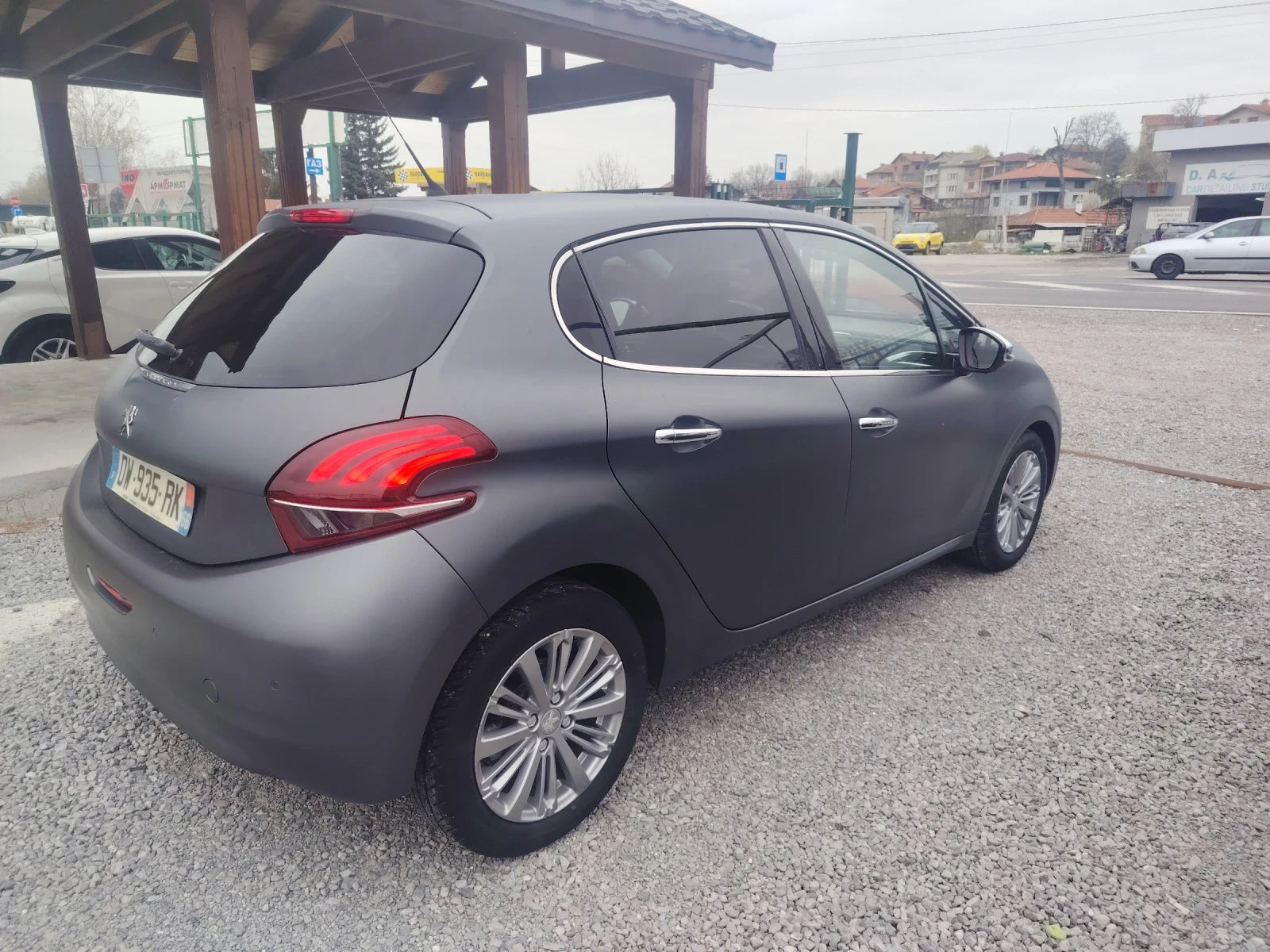 Peugeot 208 1.2 Turbo Silver Mat, снимка 4 - Автомобили и джипове - 54219842