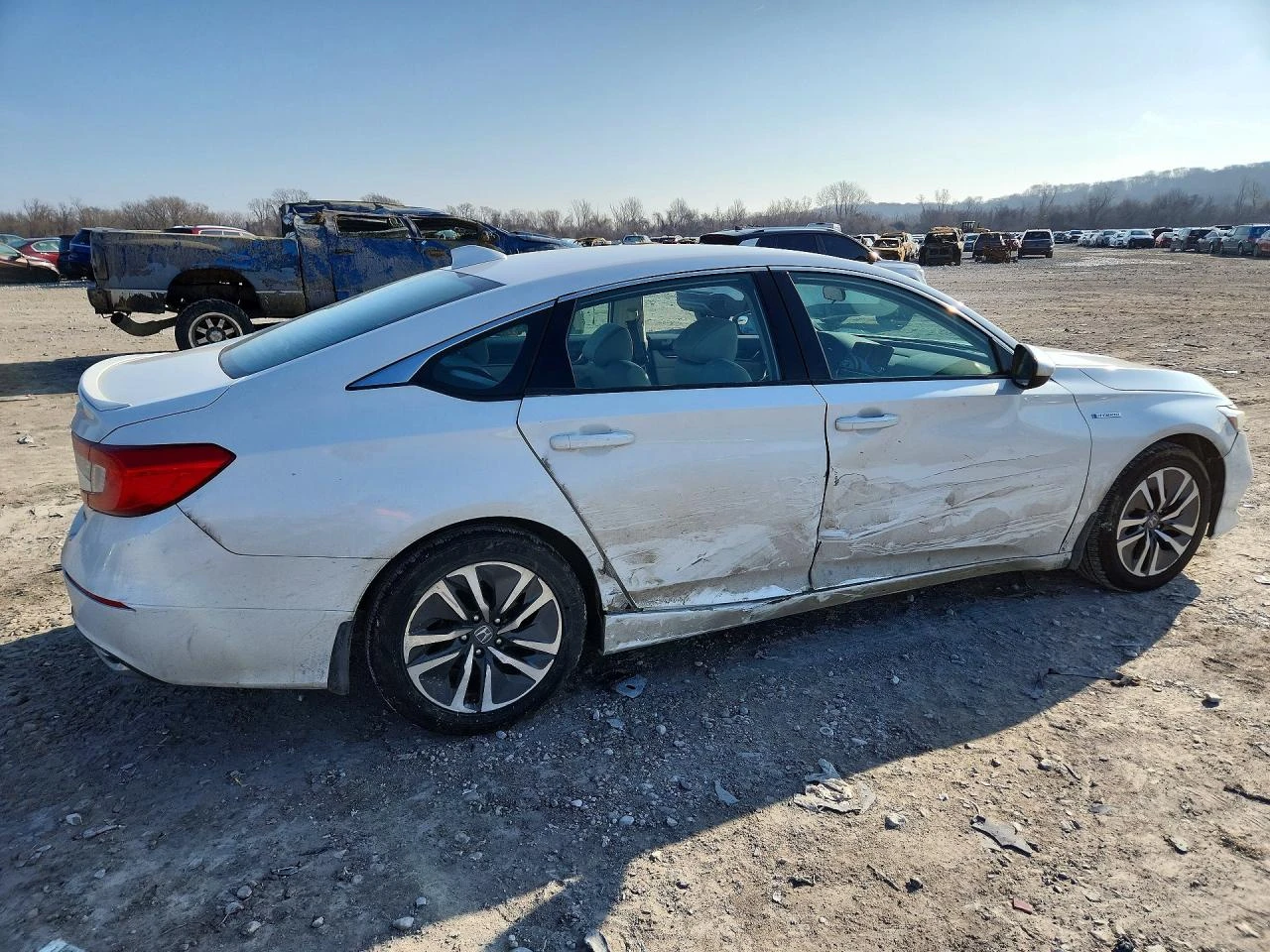 Honda Accord 2.0l Hybrid, снимка 3 - Автомобили и джипове - 54296919