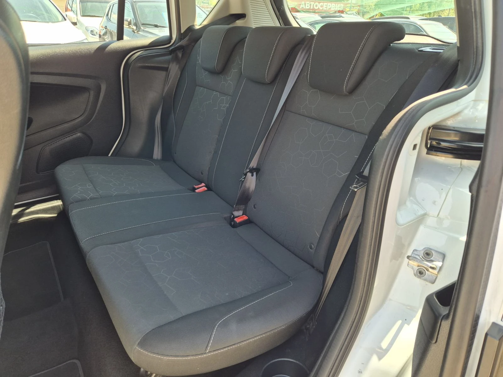 Ford B-Max 1.6TDI-95кс-, снимка 14 - Автомобили и джипове - 54433953