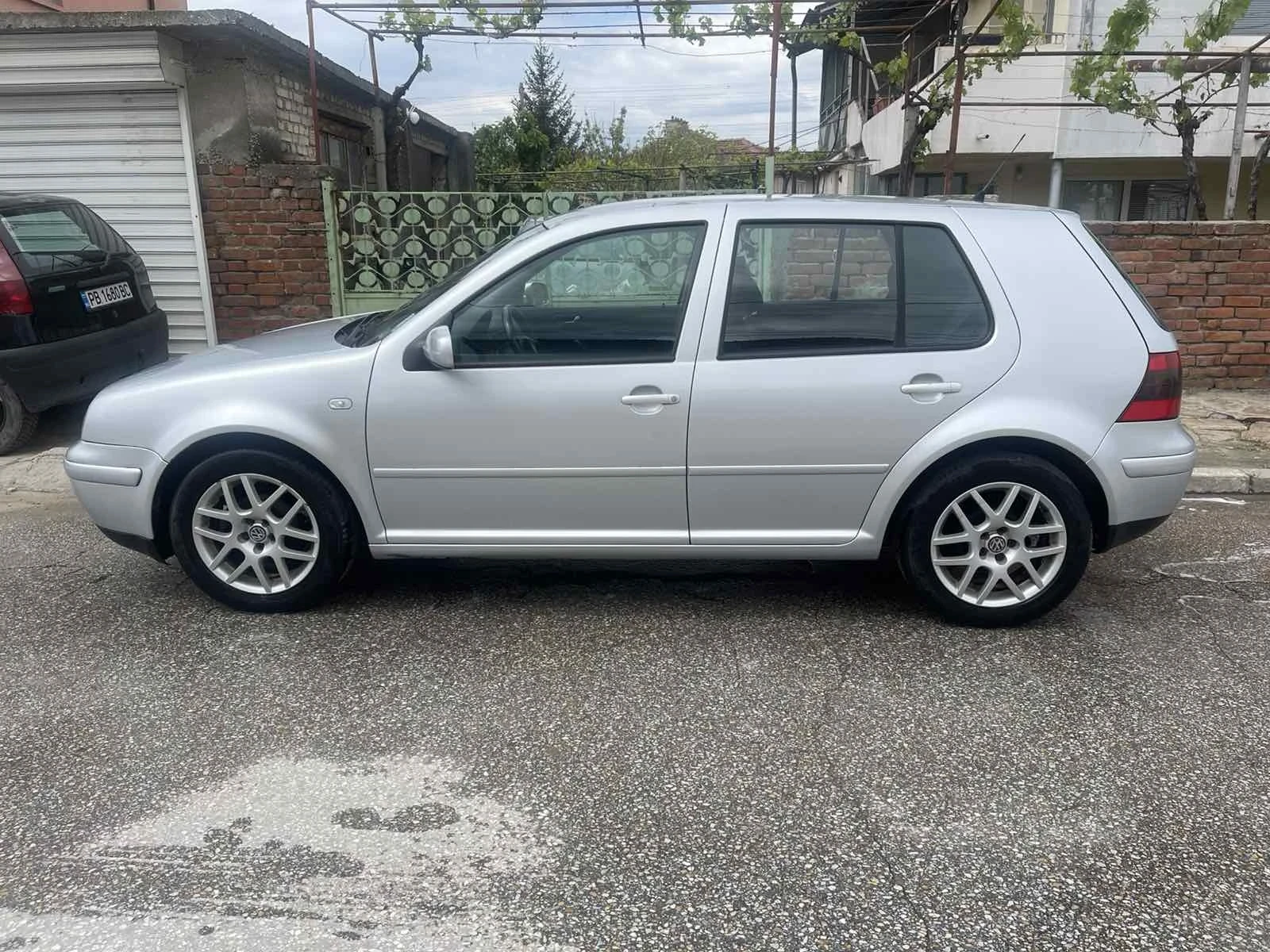 VW Golf, снимка 10 - Автомобили и джипове - 54582235