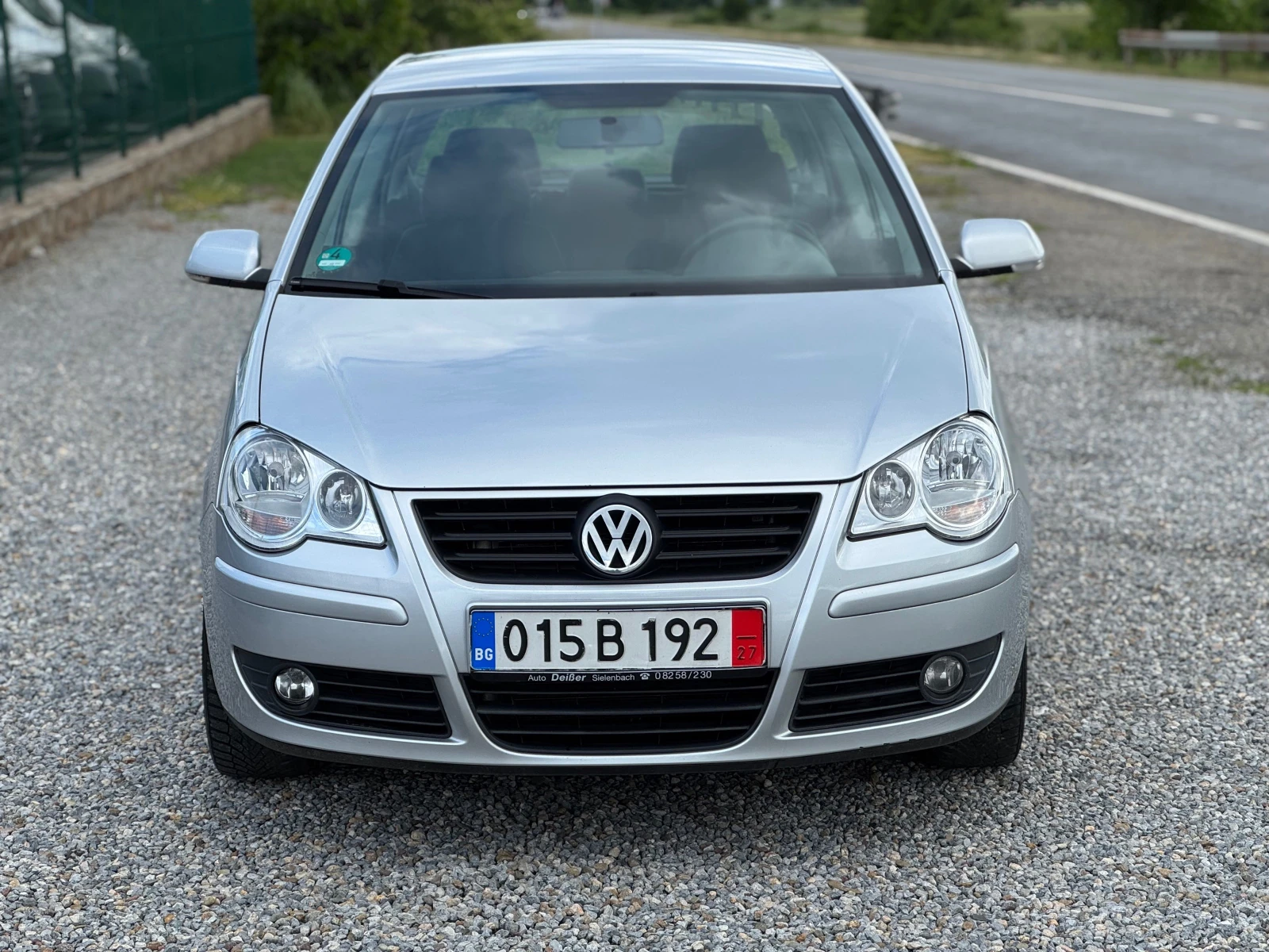 VW Polo 1.4i* Климатик* Газ-Бензин* FACELIFT* Топ, снимка 2 - Автомобили и джипове - 54703893
