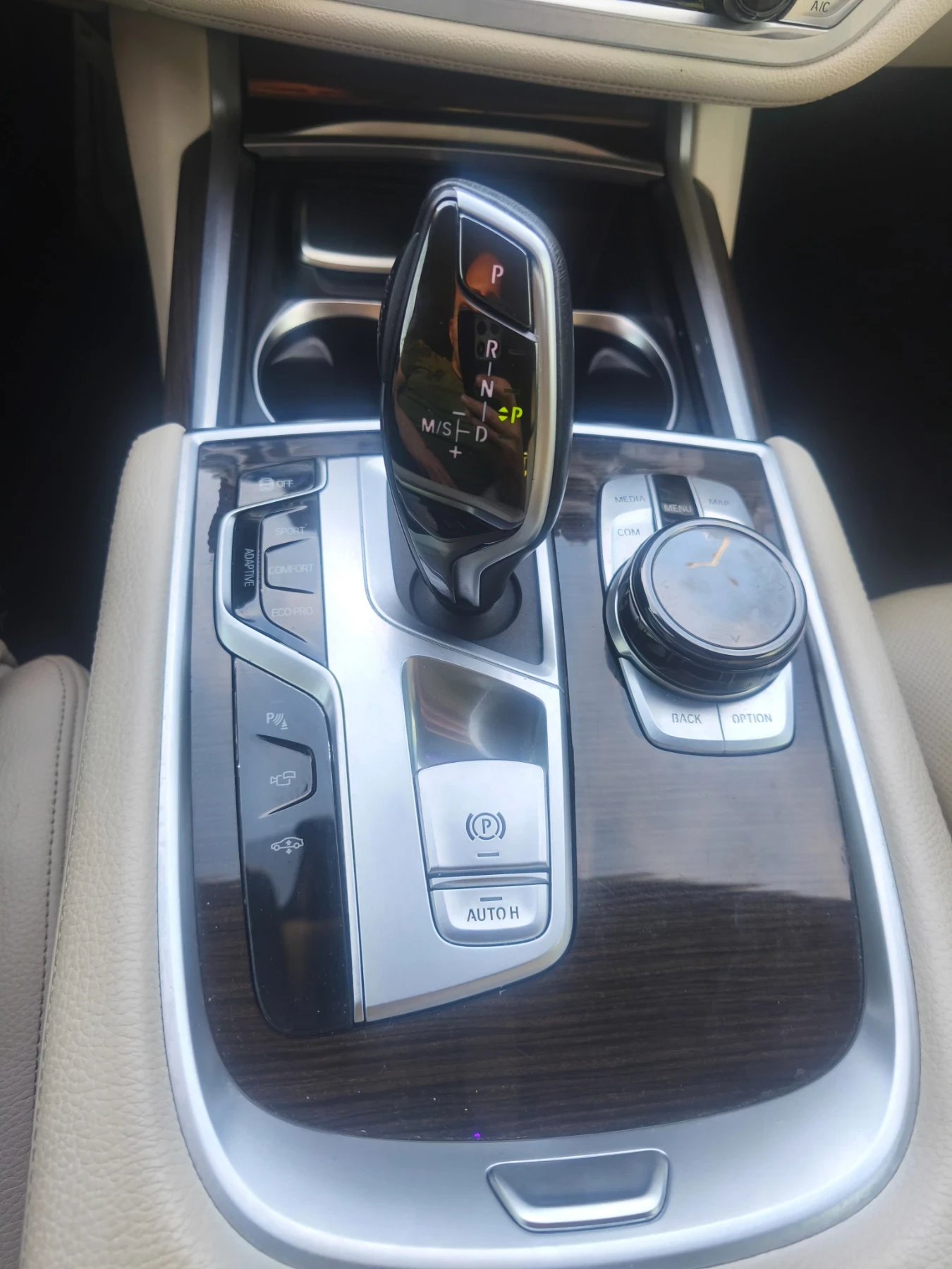 BMW 740 Б58, снимка 13 - Автомобили и джипове - 54798084