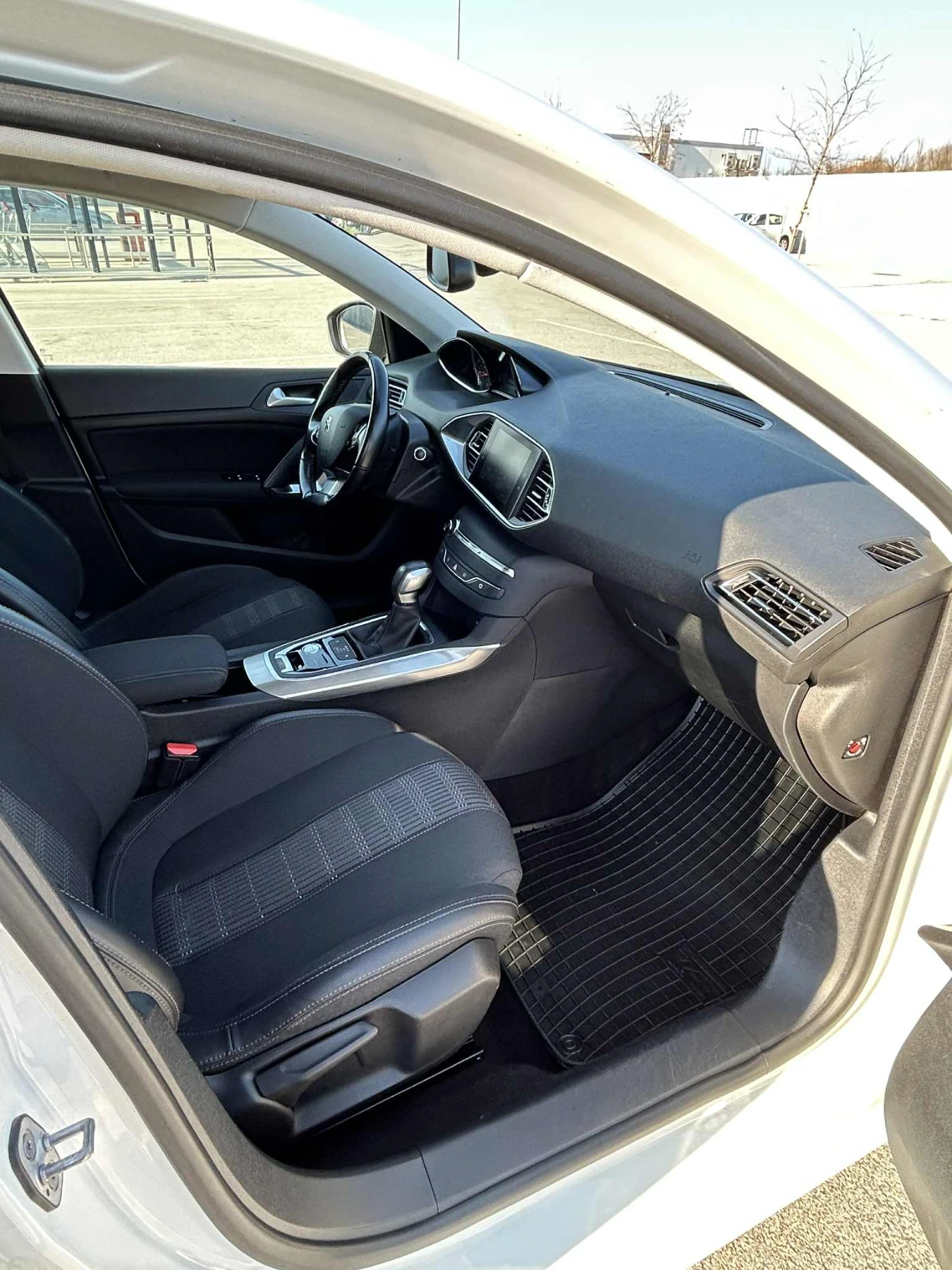 Peugeot 308, снимка 10 - Автомобили и джипове - 54839695