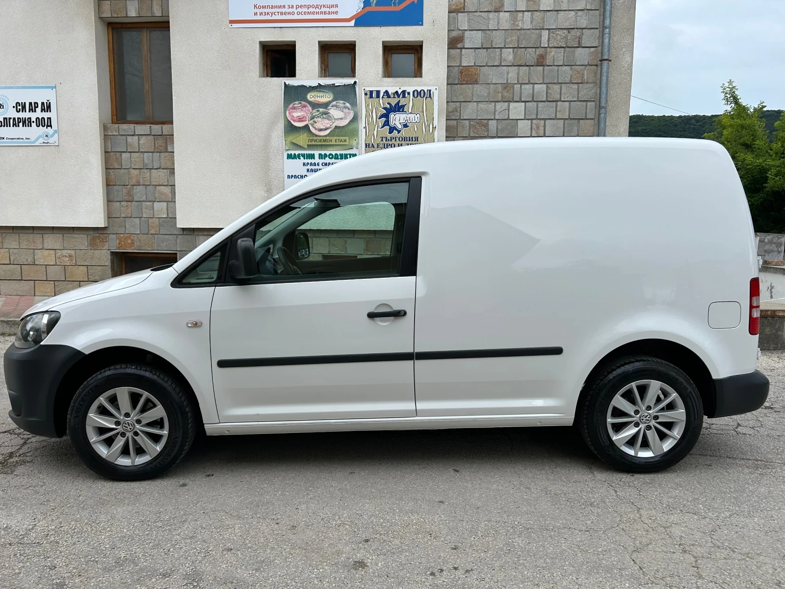 VW Caddy 1.6TDI КЛИМАТИК ЕВРО 5, снимка 7 - Автомобили и джипове - 54886300