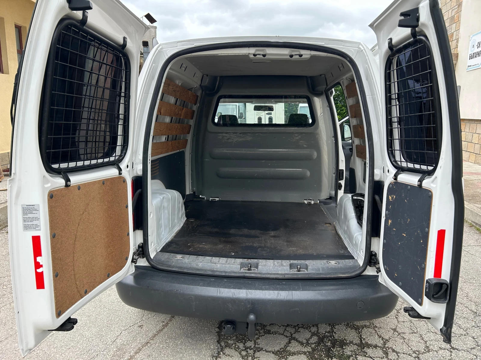 VW Caddy 1.6TDI КЛИМАТИК ЕВРО 5, снимка 12 - Автомобили и джипове - 54886300