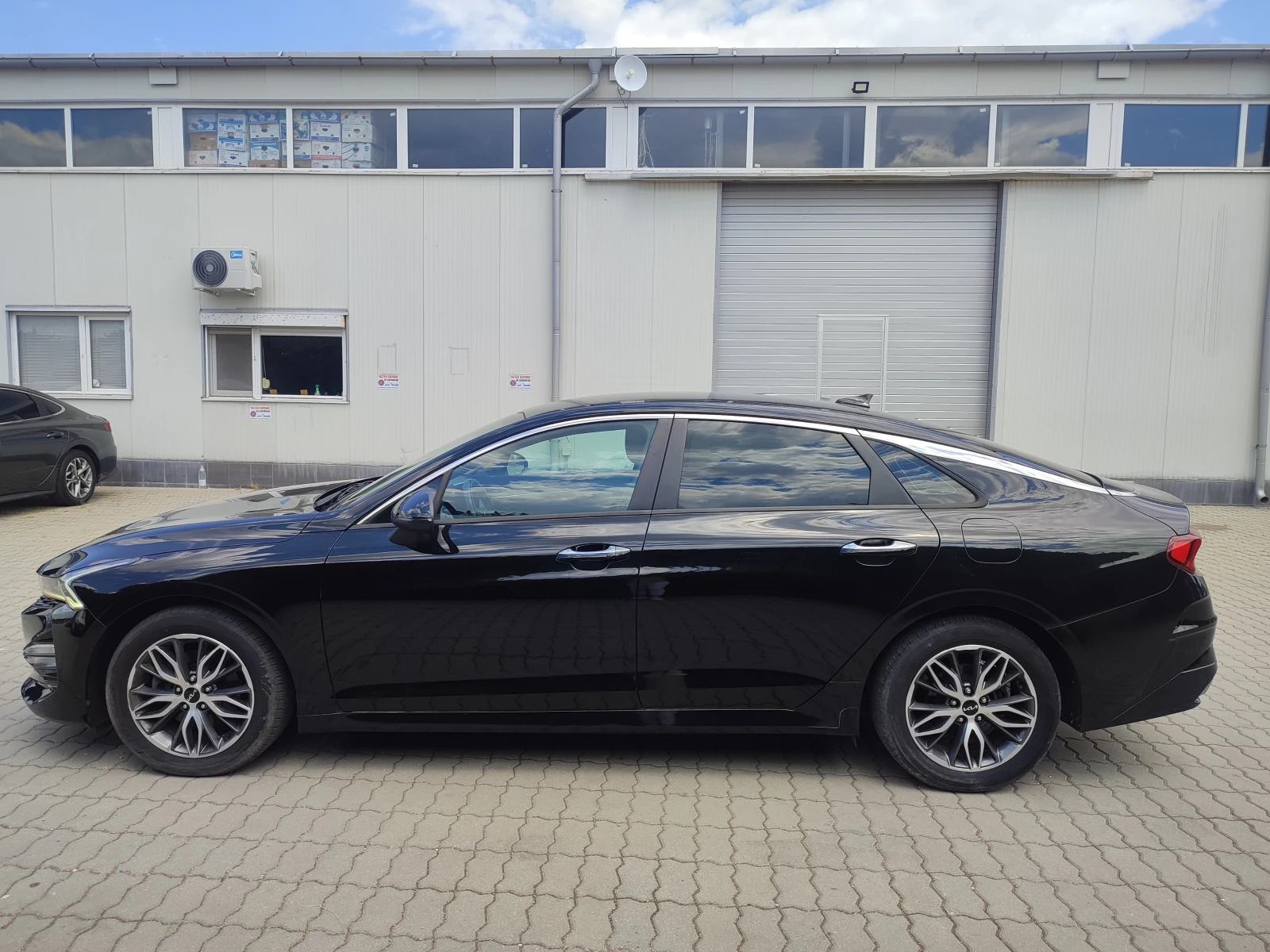 Kia K5 2.0 Lpi, снимка 4 - Автомобили и джипове - 55036438