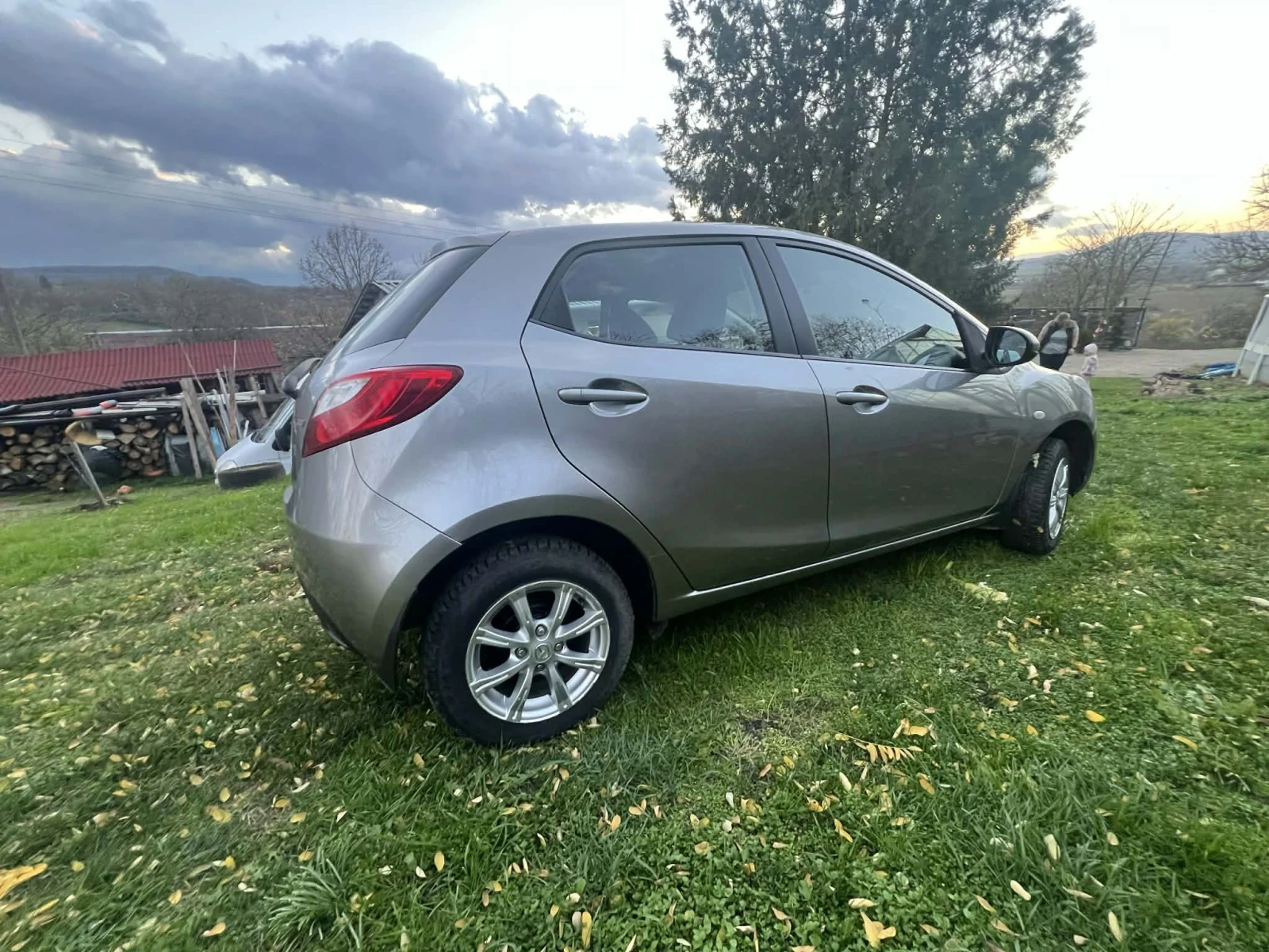 Mazda 2 Miral, снимка 2 - Автомобили и джипове - 55380272