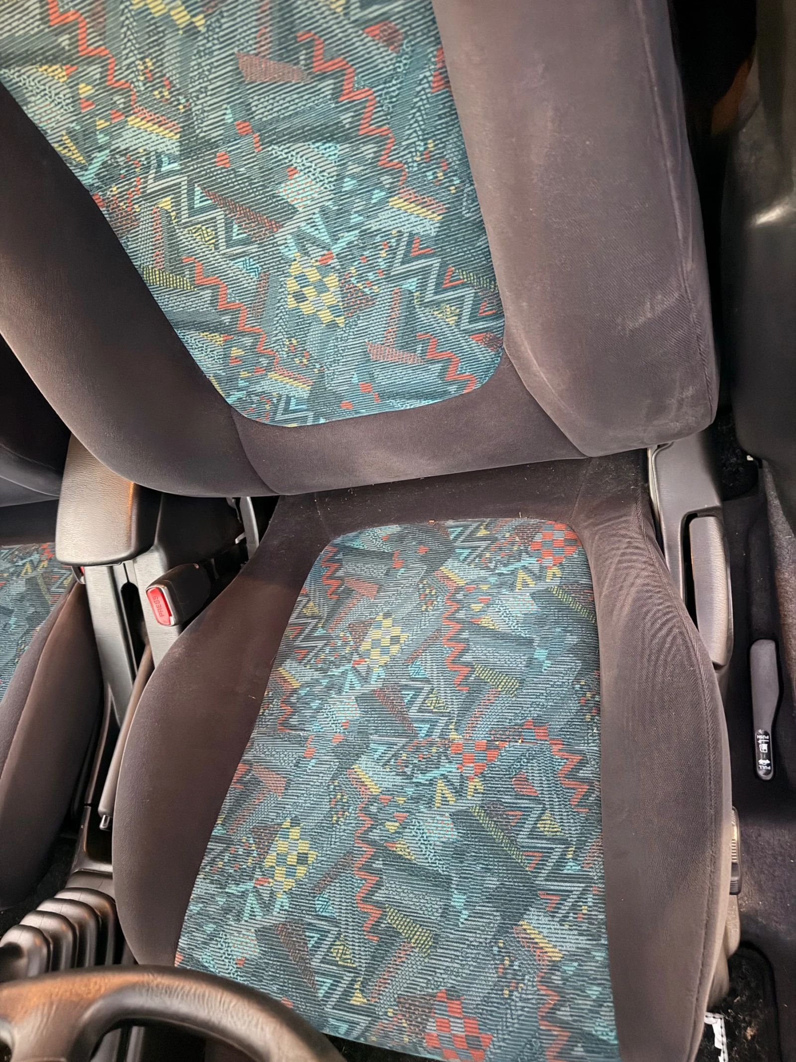 Nissan Almera 1.6 КЛИМАТИК, снимка 6 - Автомобили и джипове - 55621366