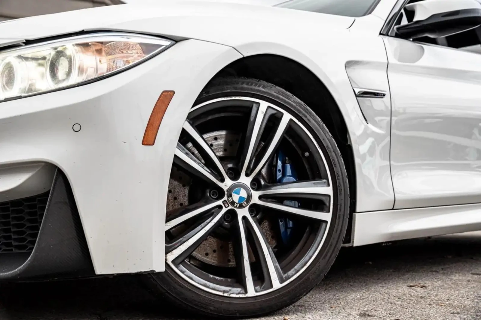 BMW M4 COUPE | CARBON PKG | HARMAN KARDON, снимка 2 - Автомобили и джипове - 56112331