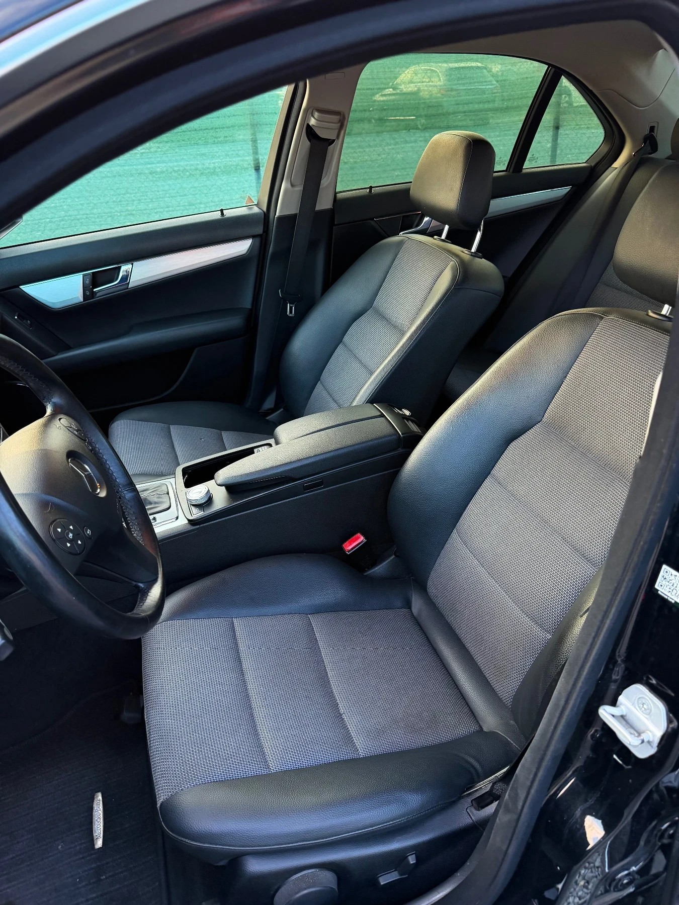 Mercedes-Benz C 320 CDI, снимка 11 - Автомобили и джипове - 56168510