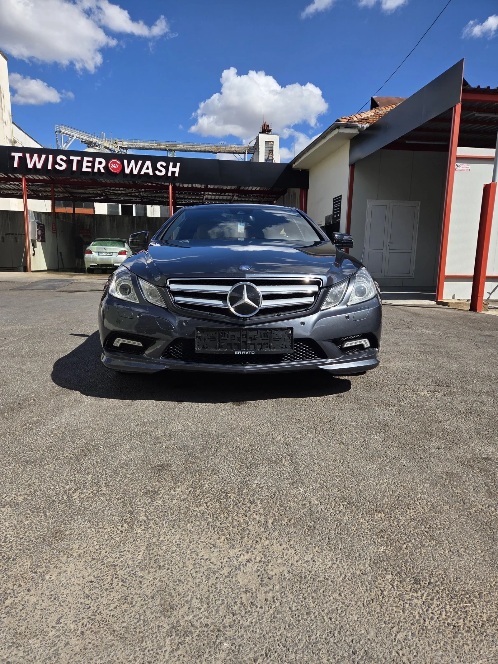 Mercedes-Benz E 350 Full AMG Packet!!!