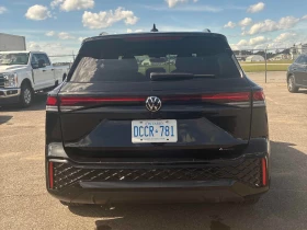 VW Tiguan  Comfortline R Line Black Edition * CARFAX , снимка 17