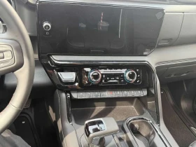 Gmc Sierra * AT4X * CARFAX * ОБДУХВАНЕ * KEYLESS * ПАНО - 59500 € / 116371.88 лв. - 92092237 9