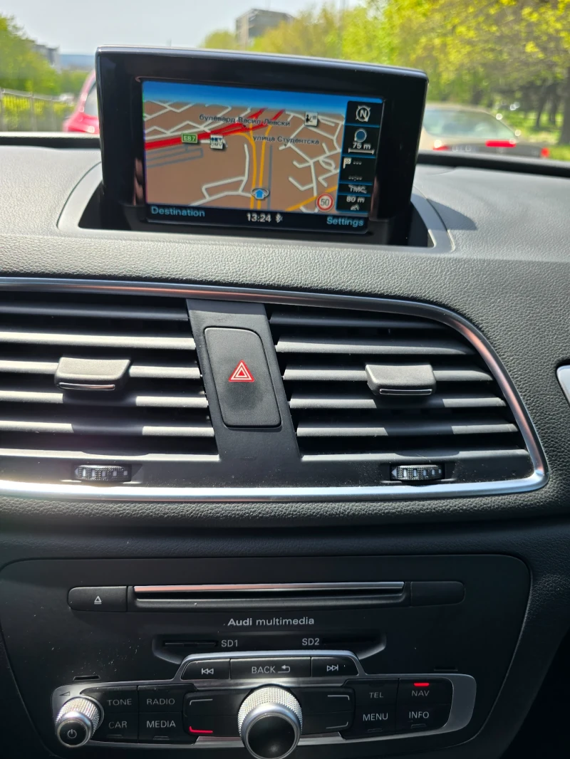 Audi Q3, снимка 9 - Автомобили и джипове - 52644455