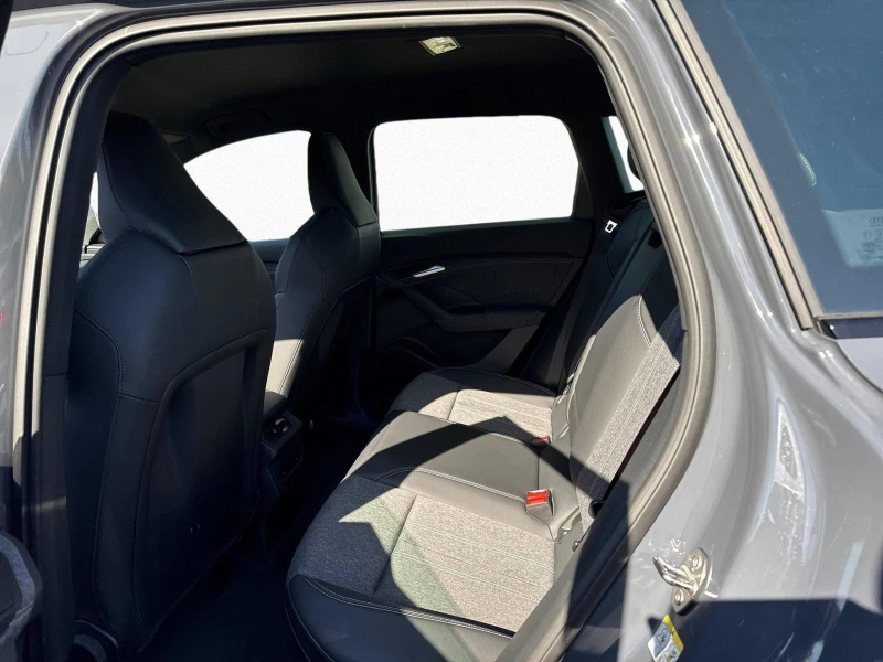 Audi Q6 100kW* S-LINE* QUATTRO* 360CAM* DISTR* KEYLESS* , снимка 13 - Автомобили и джипове - 52748842