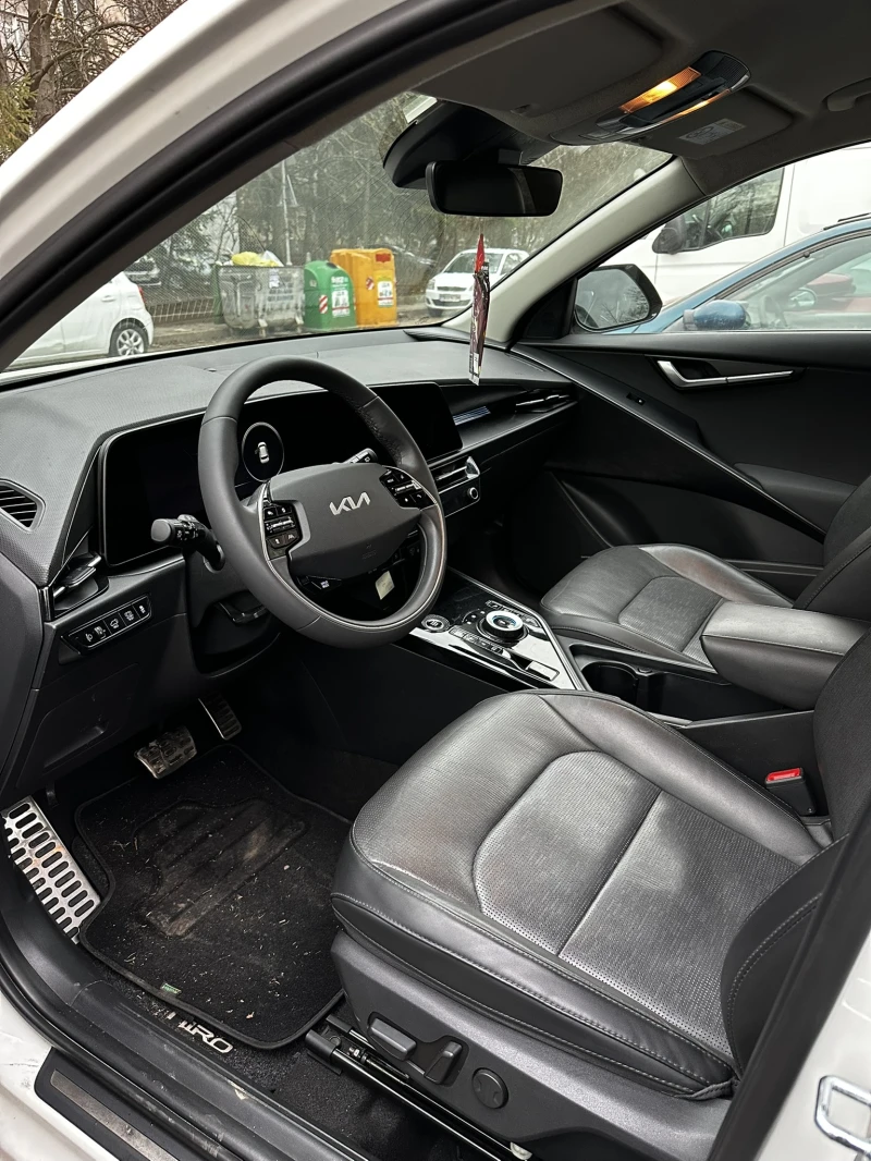 Kia Niro 1.6gdi HYBRID FULL екстри, снимка 7 - Автомобили и джипове - 53477622