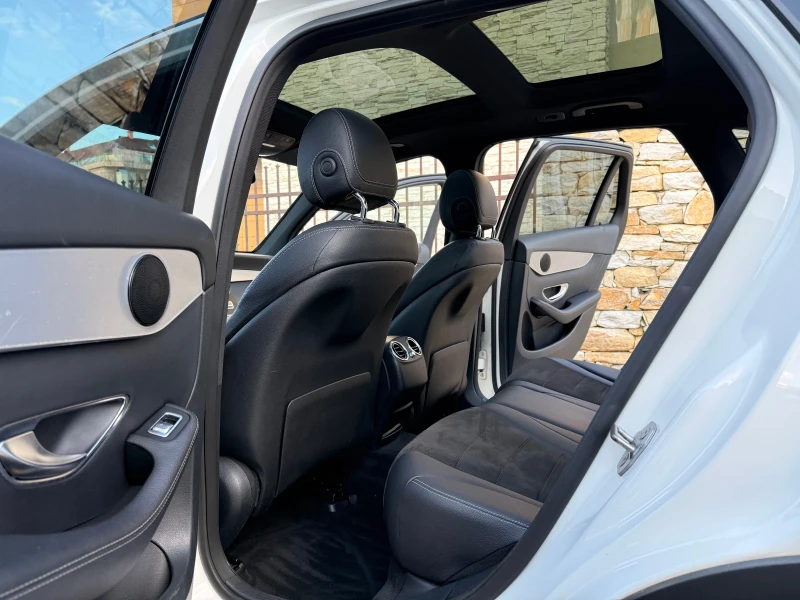 Mercedes-Benz GLC 220 AMG LINE 9G-TRONIC 4MATIC, снимка 10 - Автомобили и джипове - 53576497