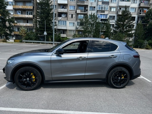 Alfa Romeo Stelvio  - изображение 3