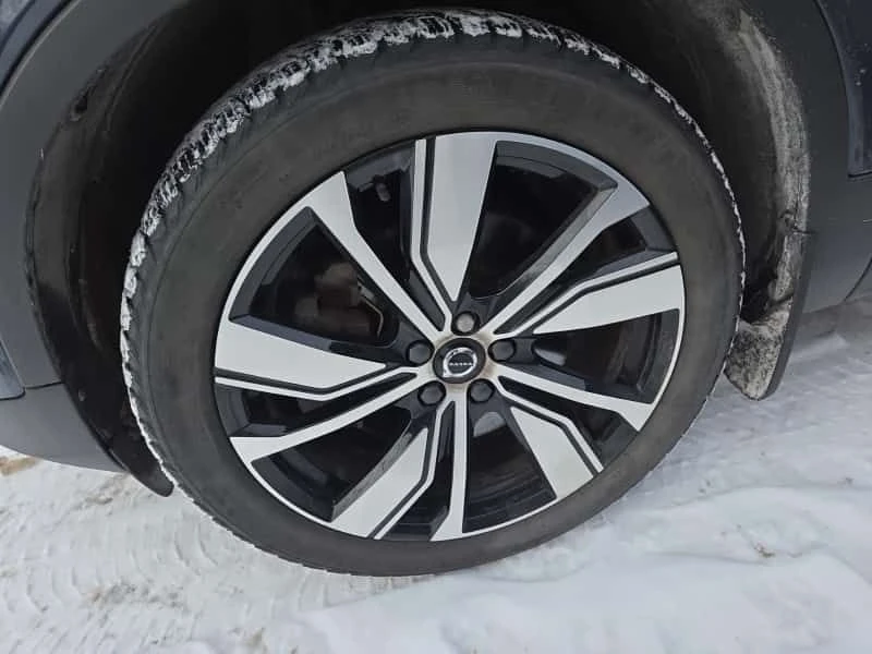 Volvo XC40 Ultimate  CARFAX, снимка 15 - Автомобили и джипове - 53689613