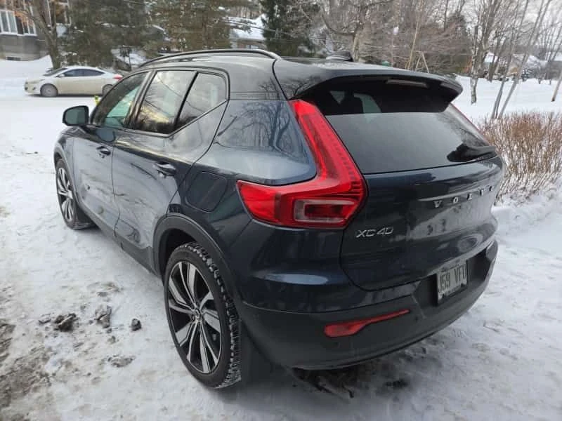 Volvo XC40 Ultimate  CARFAX, снимка 12 - Автомобили и джипове - 53689613