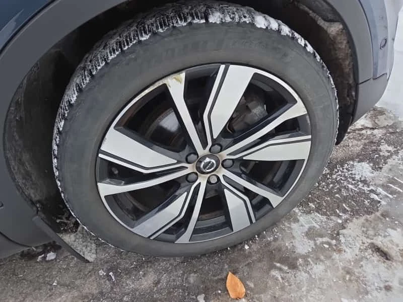 Volvo XC40 Ultimate  CARFAX, снимка 6 - Автомобили и джипове - 53689613