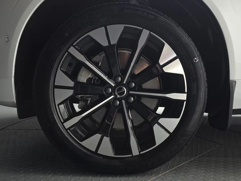 Volvo XC60 2.0 245 hp Automatic, снимка 4 - Автомобили и джипове - 55804585