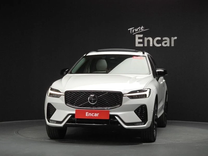 Volvo XC60 2.0 245 hp Automatic, снимка 2 - Автомобили и джипове - 55804585