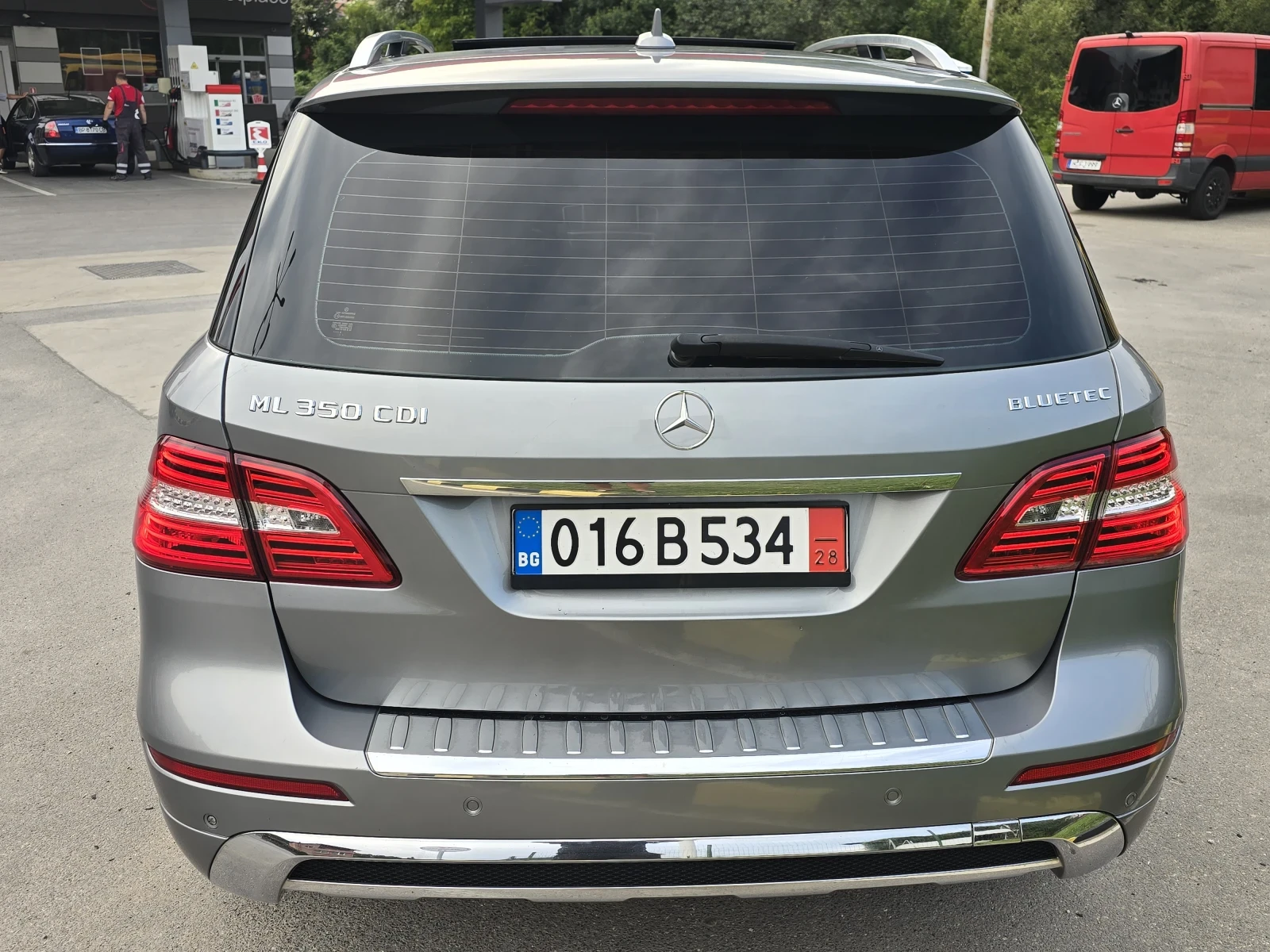 Mercedes-Benz ML 350 Топ състояние автомобилът е на пружина - изображение 7