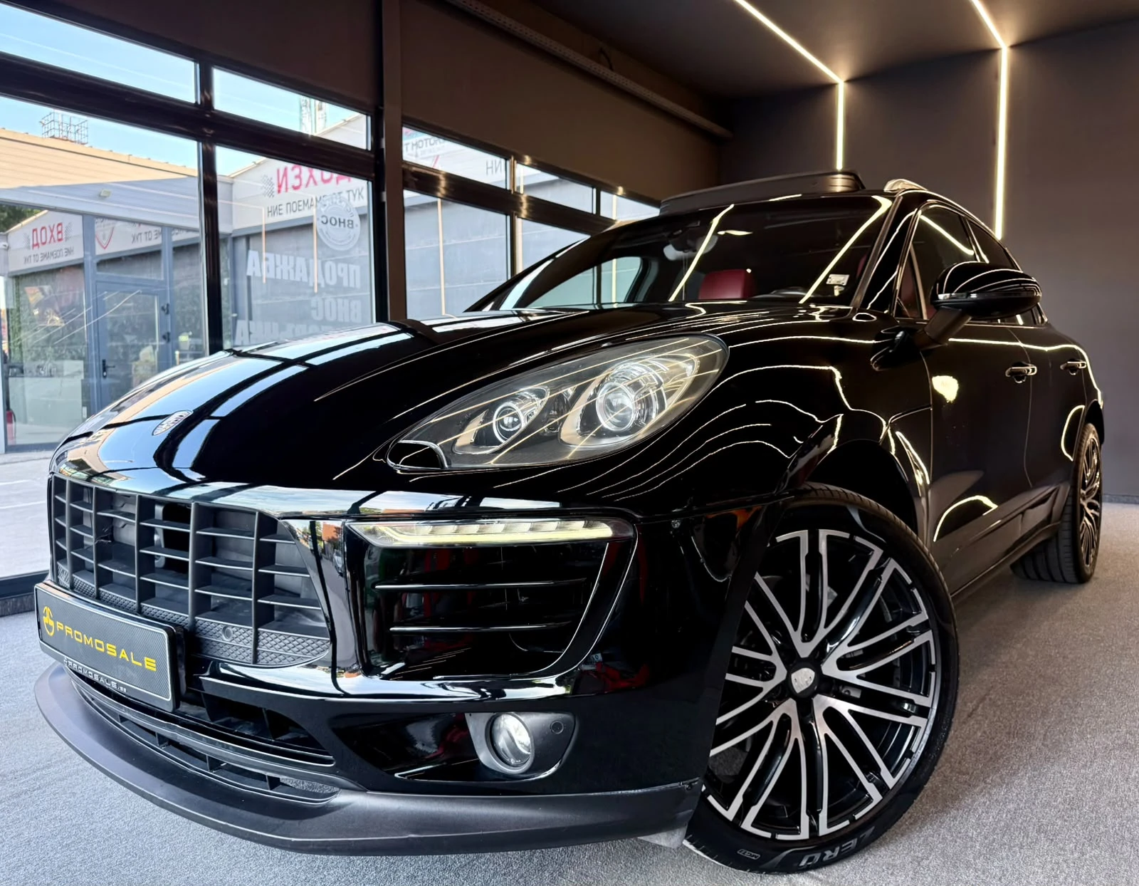 Porsche Macan S* Bose* Pano* Обдух* Лизинг* Keyless* PASM, снимка 3 - Автомобили и джипове - 54640002