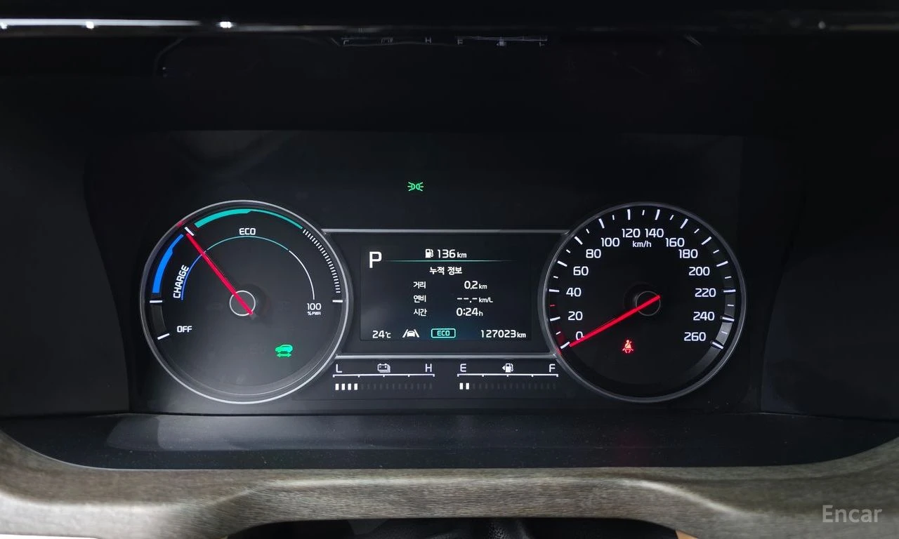 Kia Sorento 1.6 Hybrid* Prestige 4x4* ПОДГРЕВ* ОБДУХВАНЕ* , снимка 10 - Автомобили и джипове - 54868801