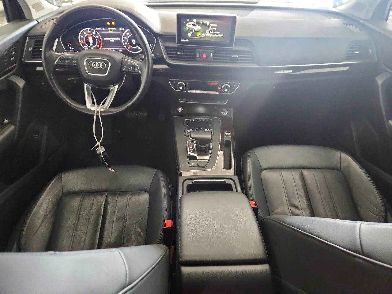 Audi Q5 2.0l Premium Plus, снимка 8 - Автомобили и джипове - 56086337
