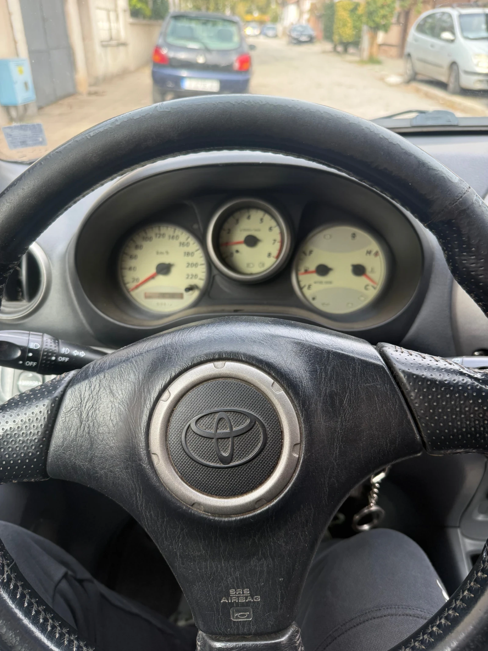 Toyota Rav4, снимка 10 - Автомобили и джипове - 56506069