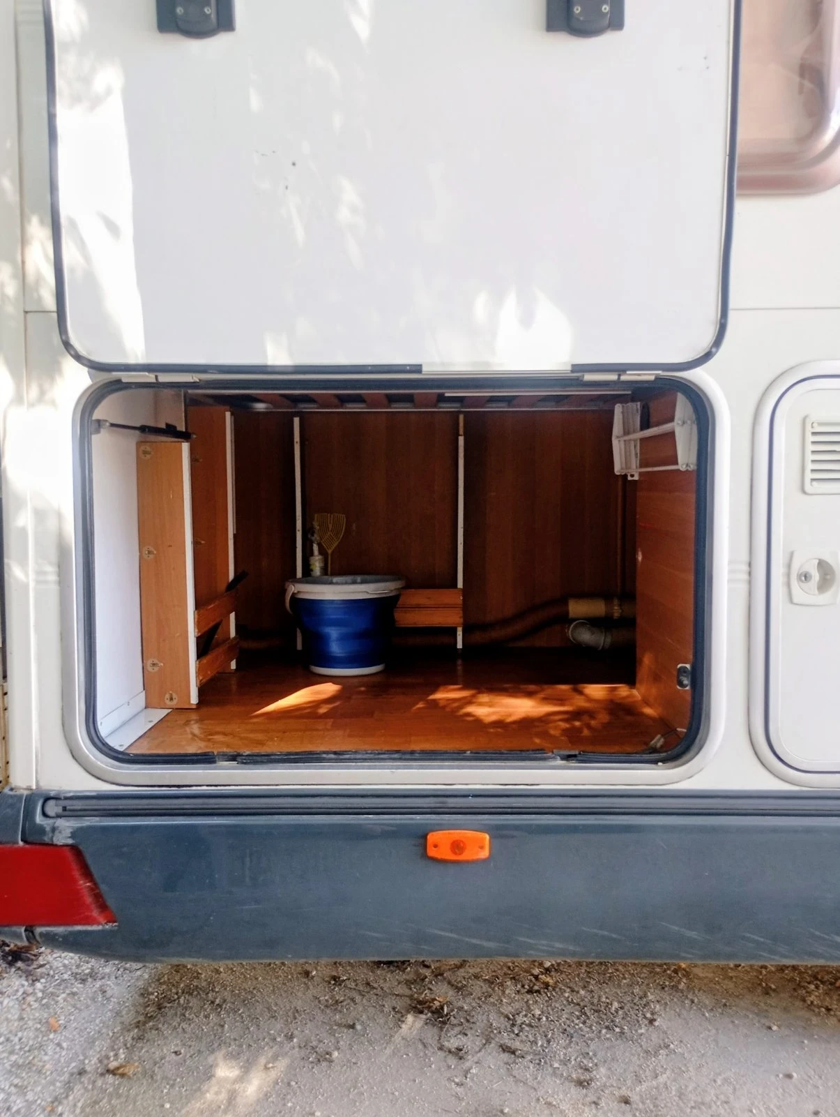 Кемпер ROLLER TEAM Fiat Ducato, снимка 16 - Каравани и кемпери - 55930359