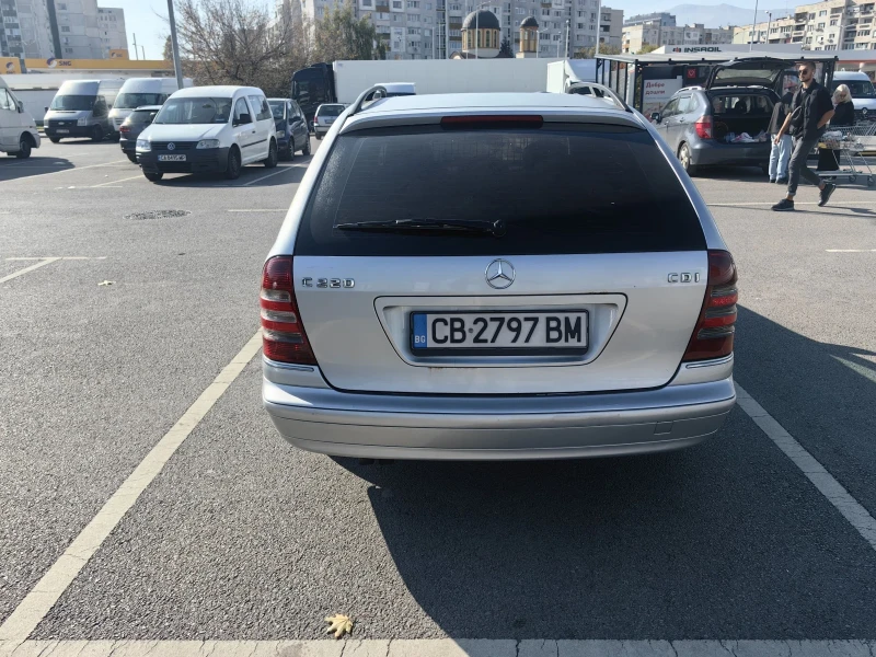 Mercedes-Benz C 220, снимка 5 - Автомобили и джипове - 48400611