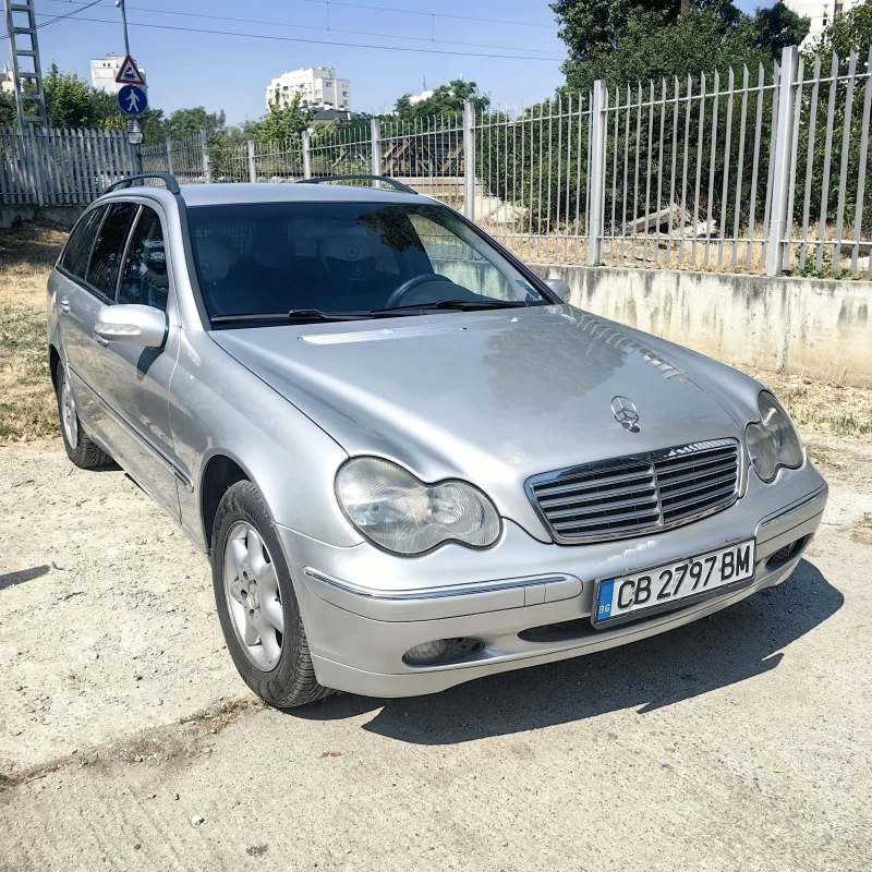 Mercedes-Benz C 220, снимка 2 - Автомобили и джипове - 52531007