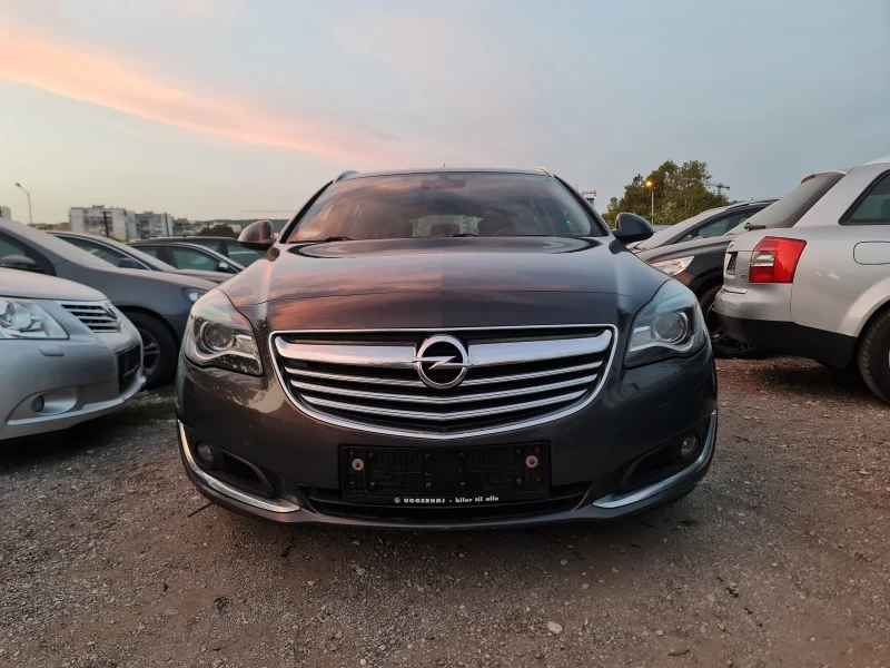 Opel Insignia КАТО ЧИСТО НОВА, снимка 2 - Автомобили и джипове - 47413622