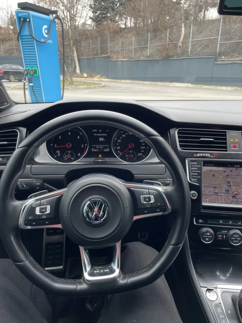 VW Golf GTD DSG FULL, снимка 9 - Автомобили и джипове - 48954588