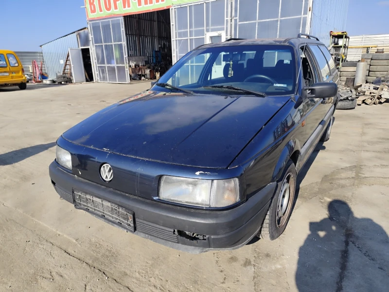 VW Passat 1.8, снимка 1 - Автомобили и джипове - 48978860