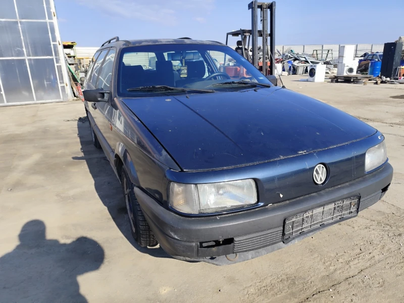 VW Passat 1.8, снимка 2 - Автомобили и джипове - 48978860