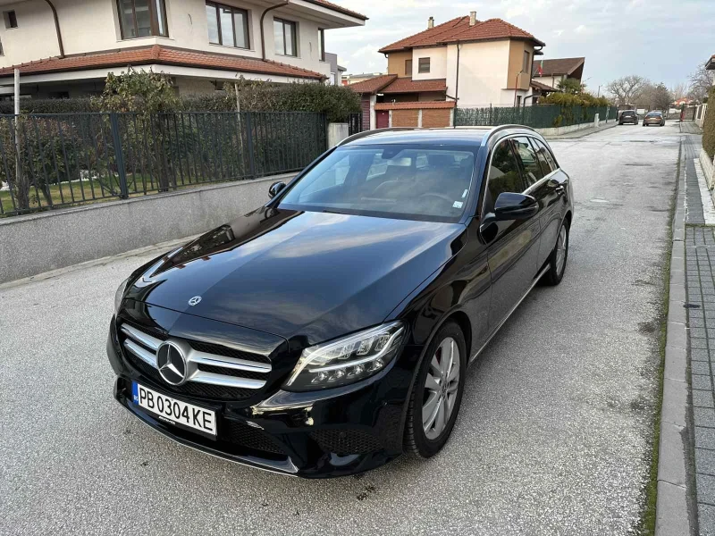 Mercedes-Benz C 220, снимка 4 - Автомобили и джипове - 49454437