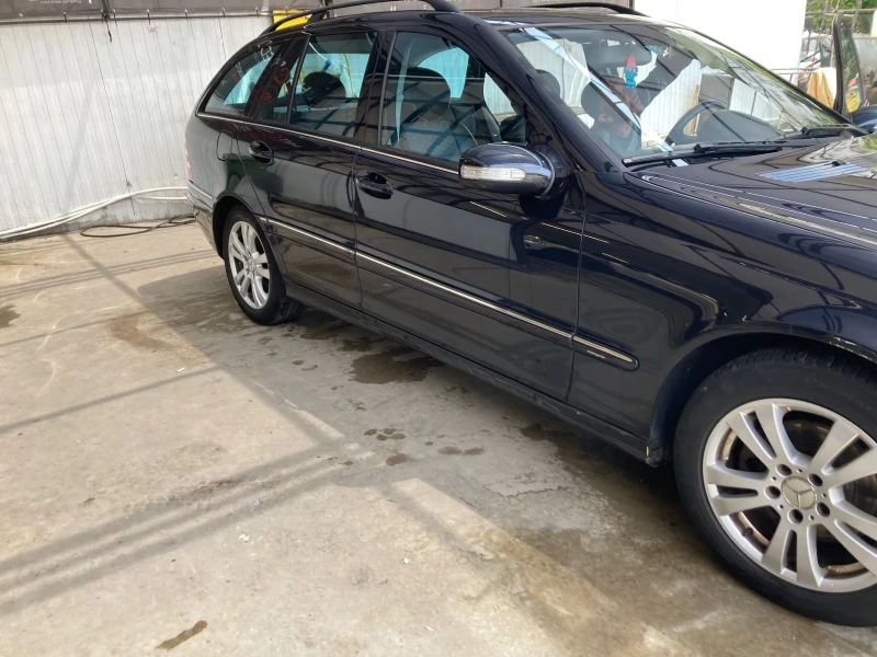 Mercedes-Benz C 220 220 CDI , снимка 7 - Автомобили и джипове - 52592827