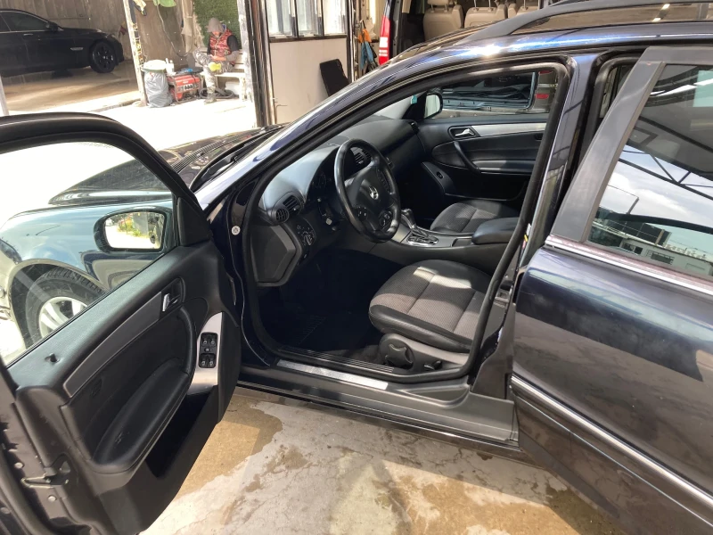 Mercedes-Benz C 220 220 CDI , снимка 2 - Автомобили и джипове - 52592827