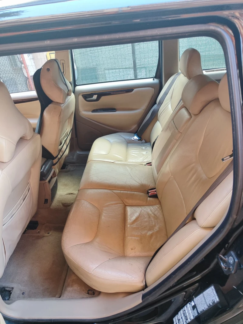 Volvo V70 2400 АГУ, снимка 10 - Автомобили и джипове - 51313935