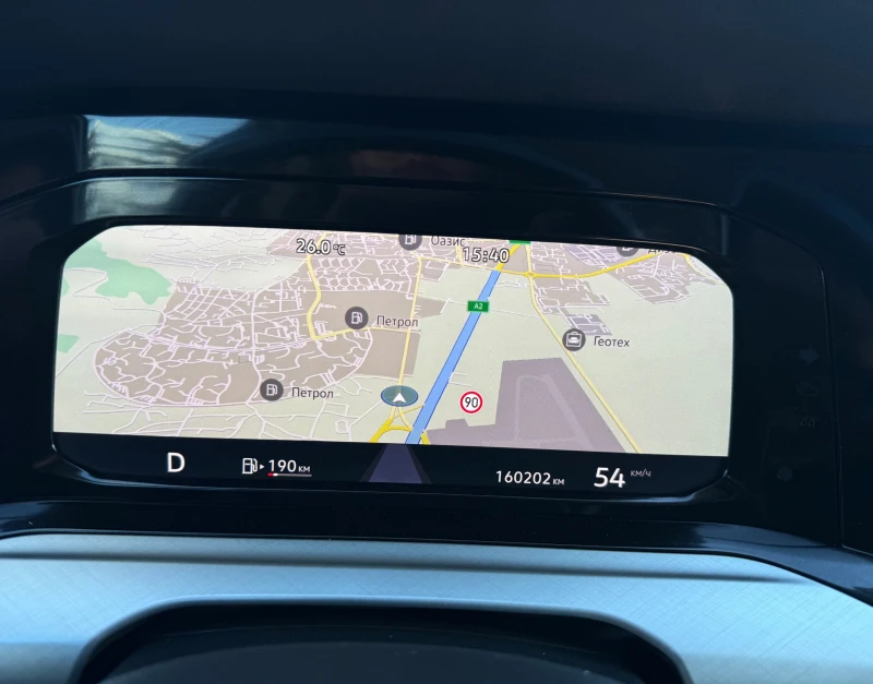 VW Golf 2.0/150p.s/Distronic/FULL-LED/CARPLAY/Lane-assist, снимка 13 - Автомобили и джипове - 51825562