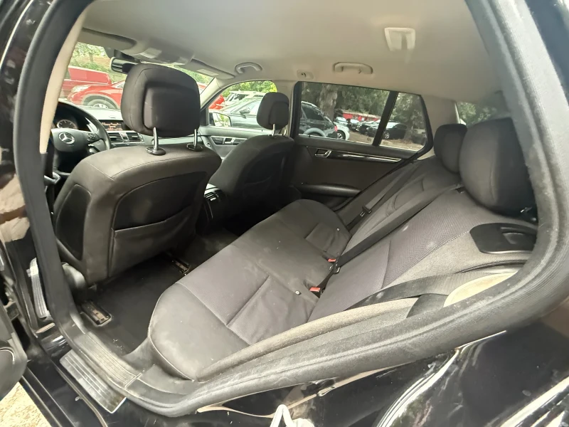 Mercedes-Benz C 220 646* Ръчка* БАРТЕР, снимка 8 - Автомобили и джипове - 52099073