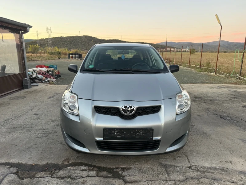 Toyota Auris 1.33, снимка 2 - Автомобили и джипове - 52263660