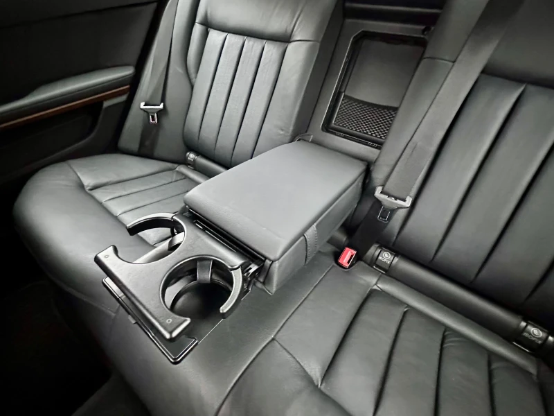 Mercedes-Benz E 220 CDI, снимка 8 - Автомобили и джипове - 52307815