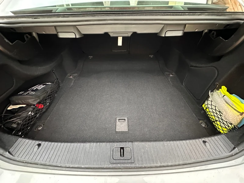 Mercedes-Benz E 220 CDI, снимка 15 - Автомобили и джипове - 52307815